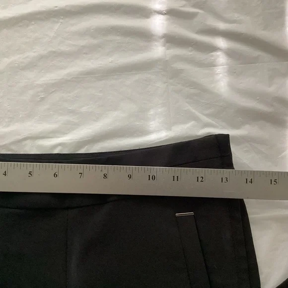 H&M Women’s Black Pants – Size 4 - Picture 9 of 12